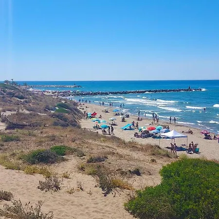 Homestay Castella Acogedora Casa Familias Con Piscina Y Jardin Cerca Del Mar *