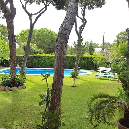 Castella Acogedora Casa Familias Con Piscina Y Jardin Cerca Del Mar Homestay Marbella